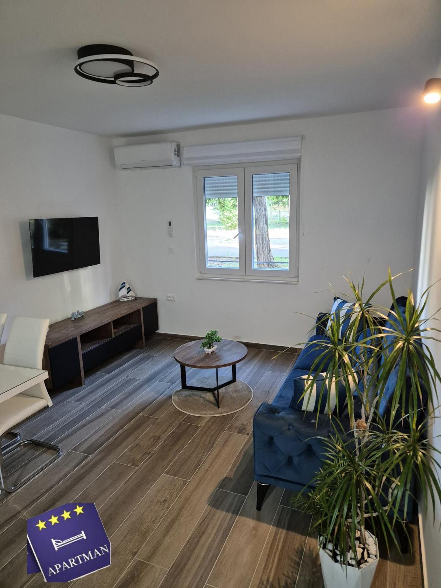 Larissa Apartment *